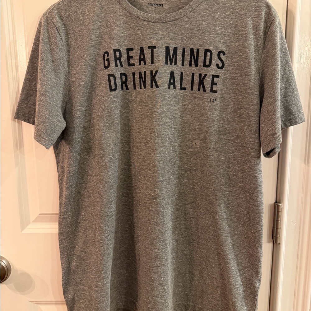 Express Men's Medium Heather Gray Fun Graphic T-Shirt "Great Minds Drink Alike"